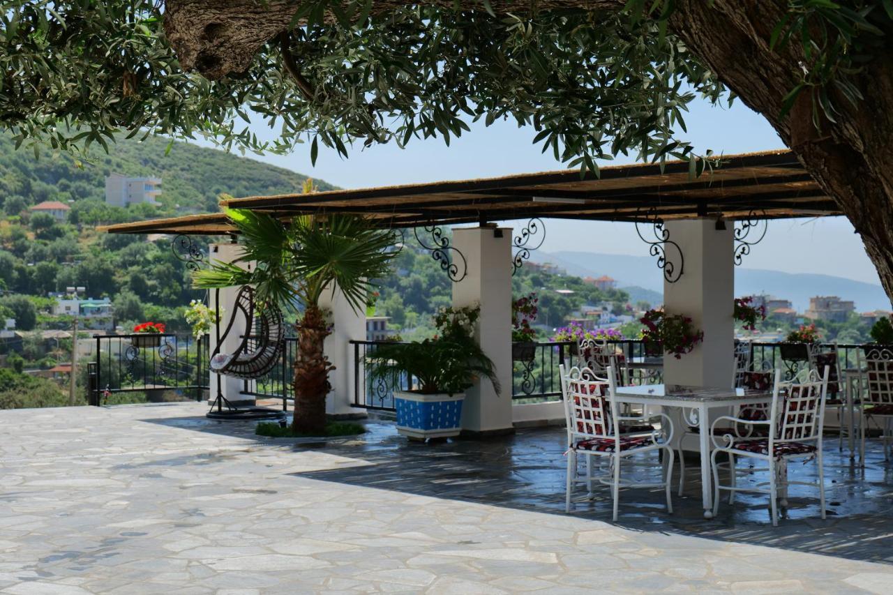 Hotel Panorama Piqeras Extérieur photo